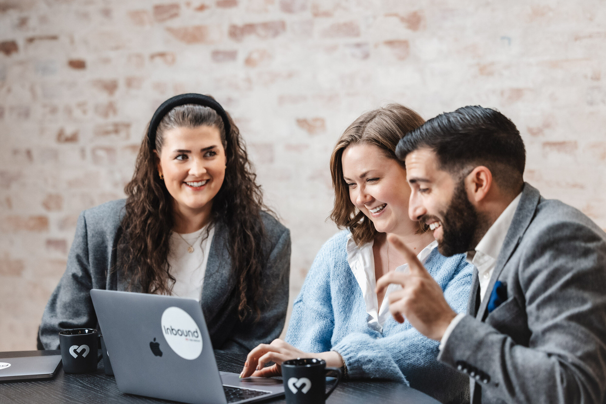 Tverrfaglig team hos Inbound samarbeider om datadrevet kampanje i HubSpot.